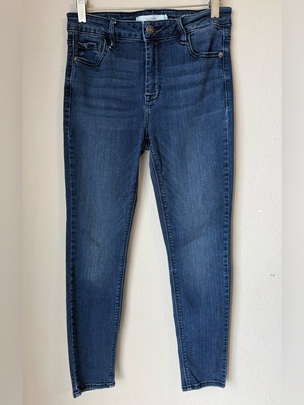 Hidden Medium Wash Blue Skinny Jeans Women’s Size 28 Low Rise